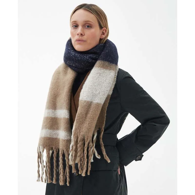 Barbour Isla Tartan Ladies Boucle Scarf - Trench Tartan