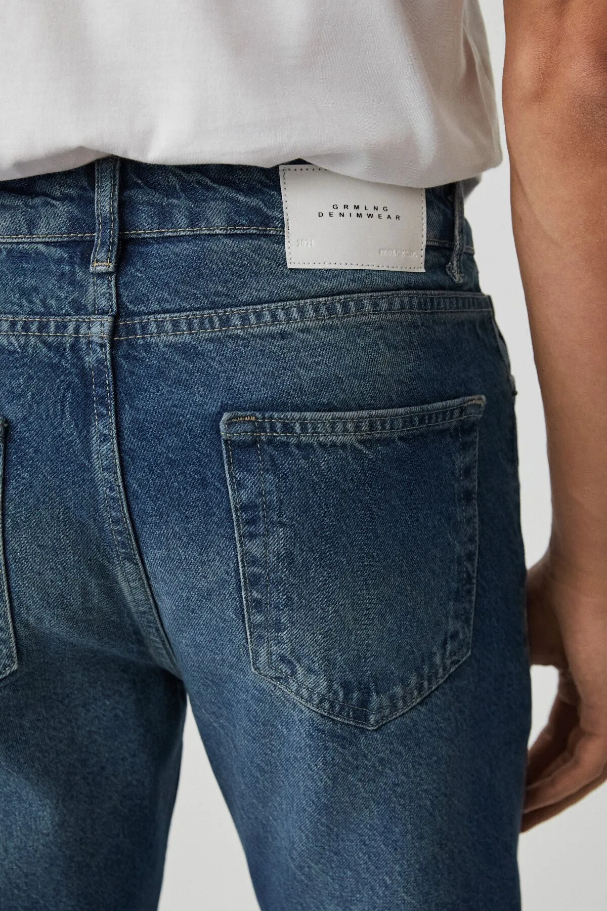 Bruno Men's Regular Fit Casual Cutting Thick textured washing washing effect Magic denim medium blue jeans