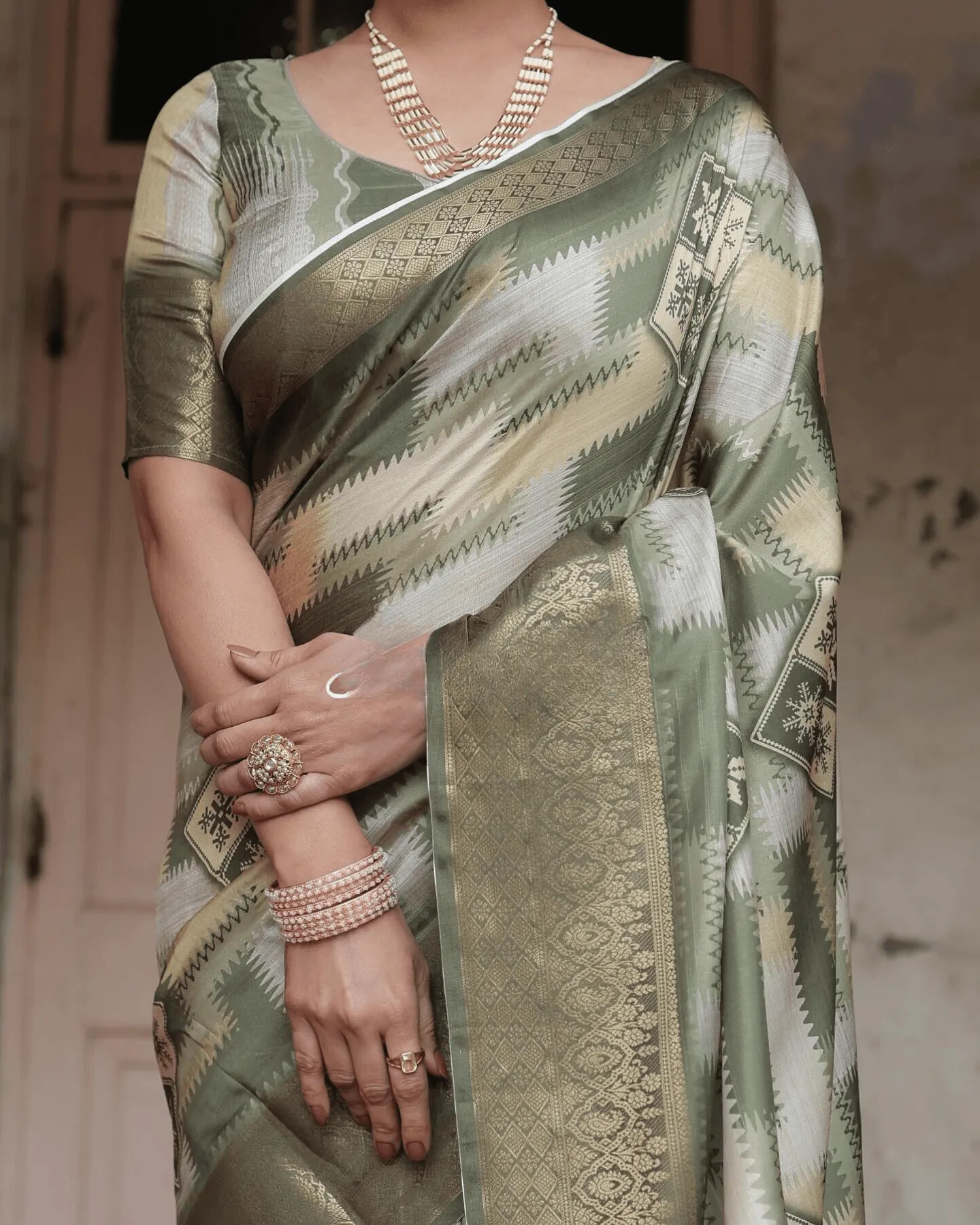 Demanding Light Green Colored Jacquard Silk Saree