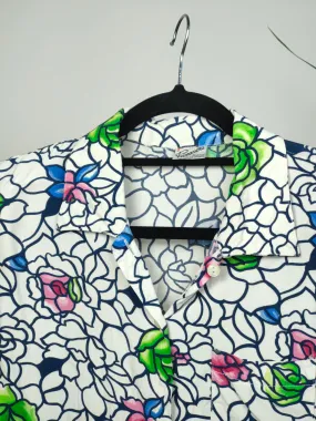 Vintage shirt viscose white flower floral crazy print pattern short sleeve button up M