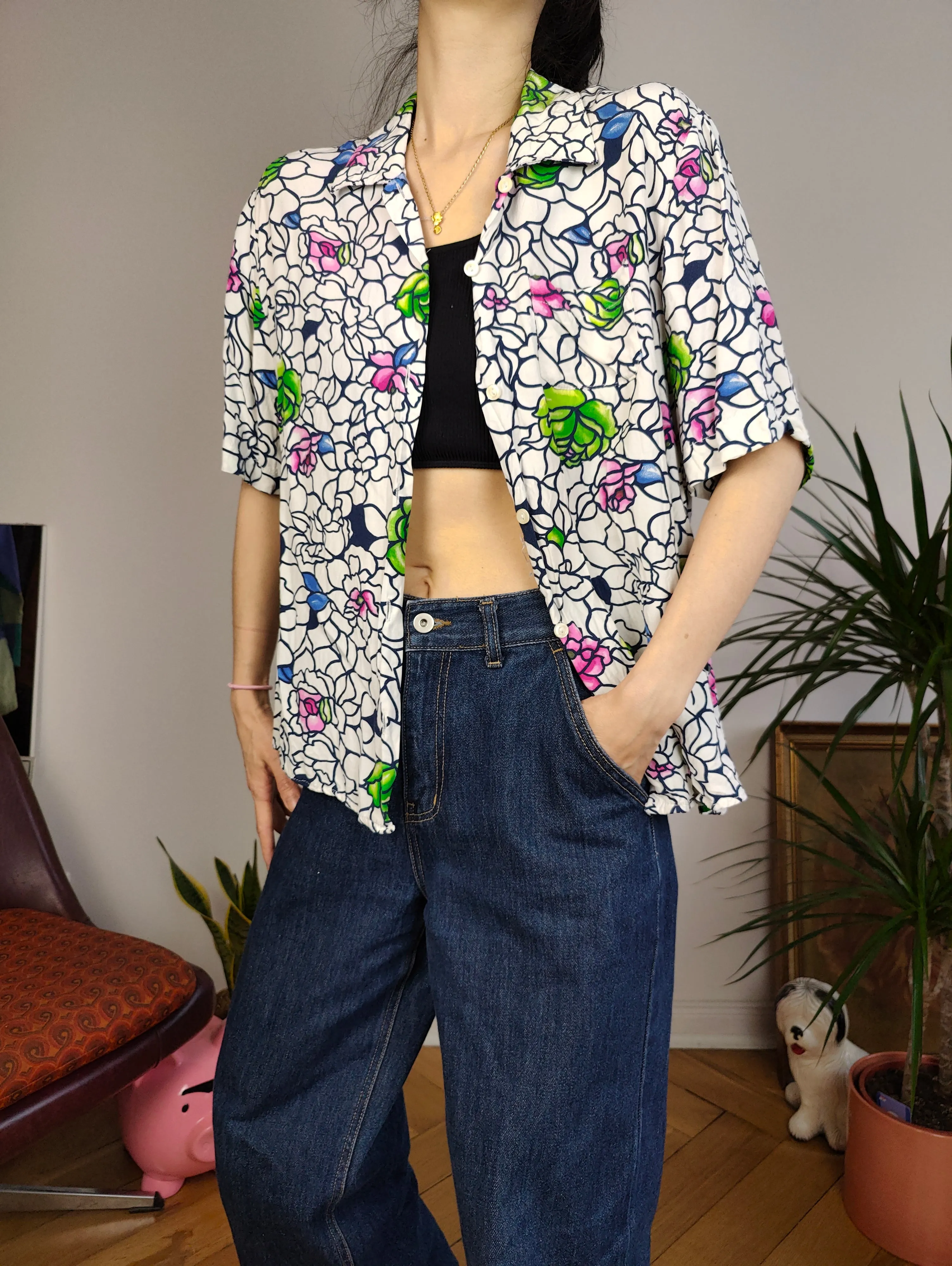 Vintage shirt viscose white flower floral crazy print pattern short sleeve button up M